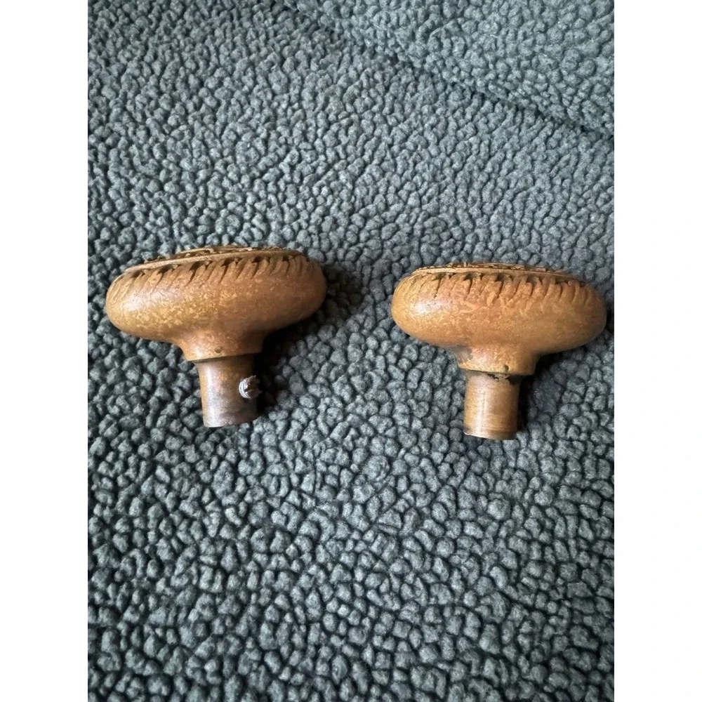 Antique‎ Victorian Brass Oval Door Knobs Shield & Belt Garter Design
